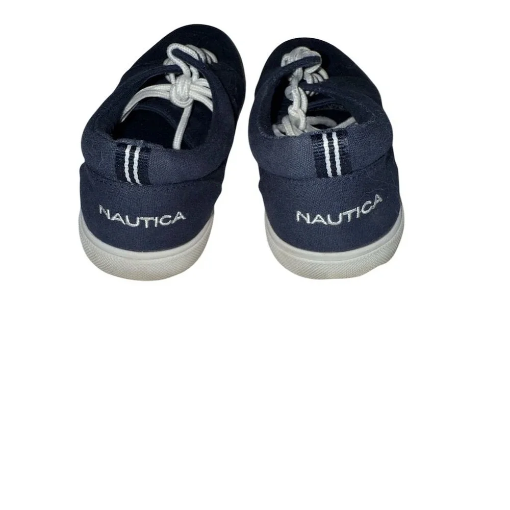 Nautica Women's Navy Nautical Sneaker 4 US Comfortable Lace Up Preppy old school